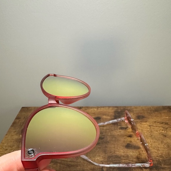 Blenders Sunglasses - Picture 11 of 16
